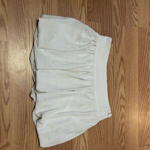 Aeropostale bubble skirt, Cream Fabric Detail